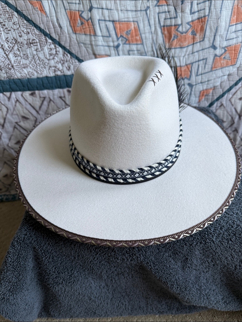 *NWT* Goorin Bros Hickory Knolls Western Hat with Braided Band & Feather Accent